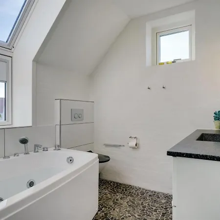 Hilma - 600m From The Sea In Nw Jutland By Interhome Holiday home *